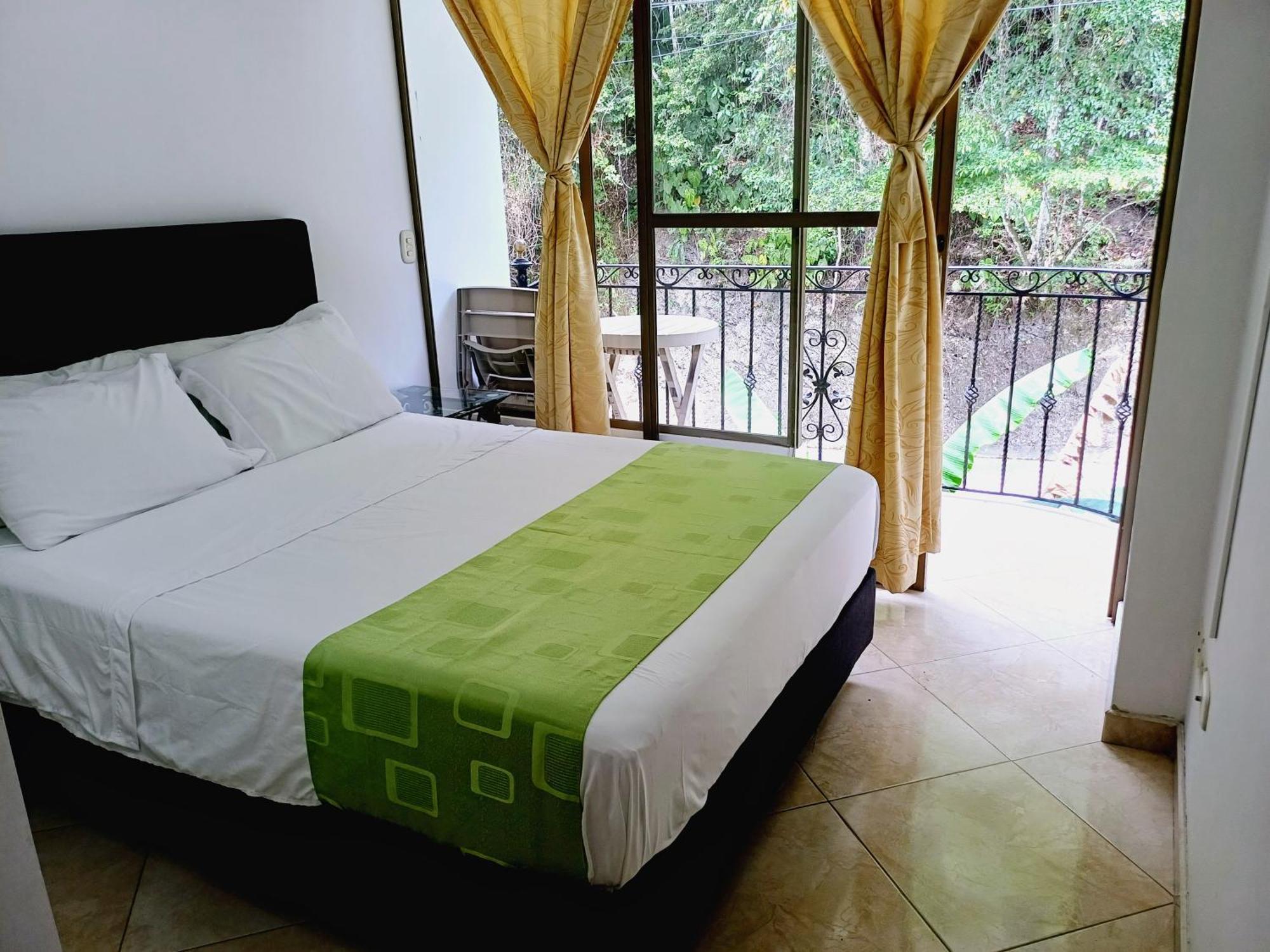 Hotel Campestre La Gaitana 托比亚 外观 照片