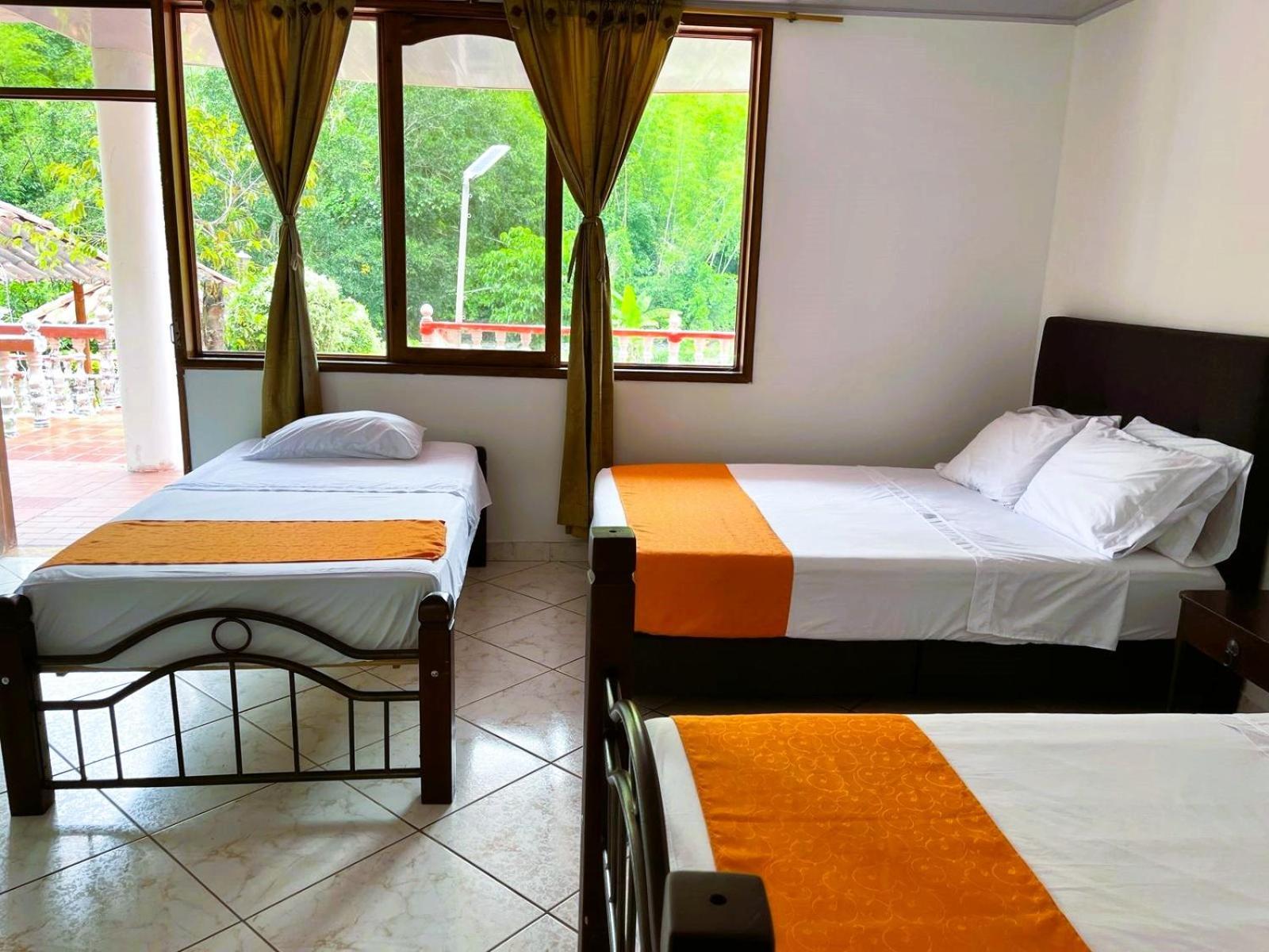 Hotel Campestre La Gaitana 托比亚 外观 照片