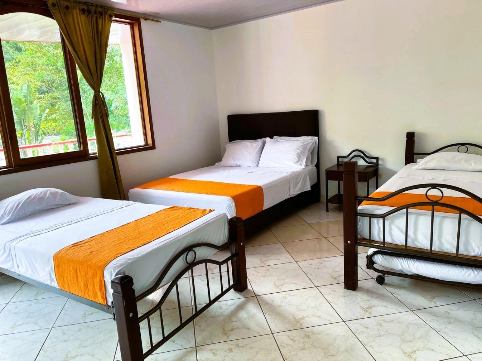 Hotel Campestre La Gaitana 托比亚 外观 照片