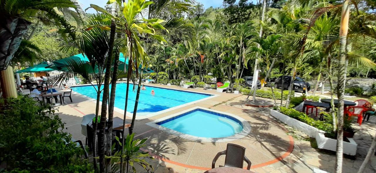 Hotel Campestre La Gaitana 托比亚 外观 照片
